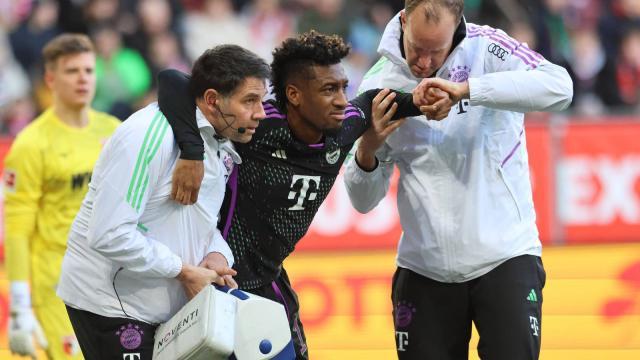 引进博埃以为大功告成，科芒又逼弗罗因德加班